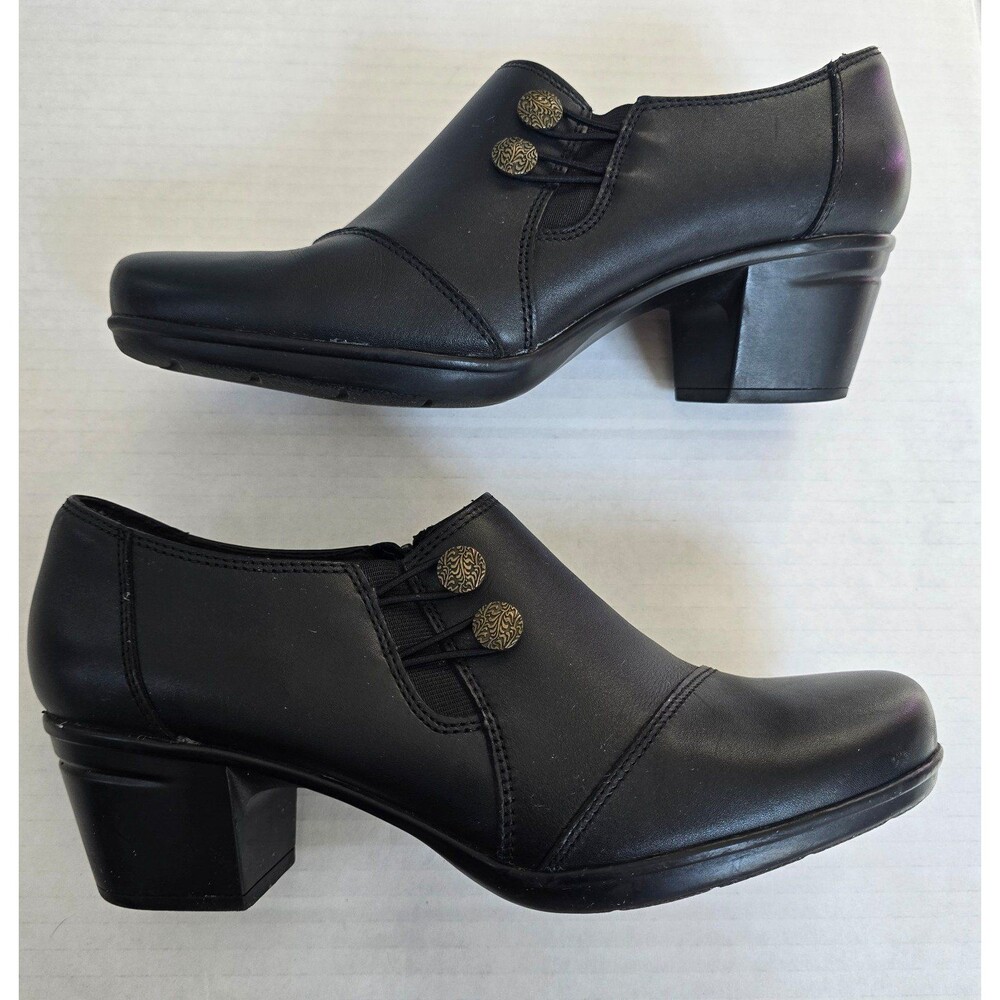 Clarks Emsley Warren leather black soft comfort heels shoes shooties. Size 10 M